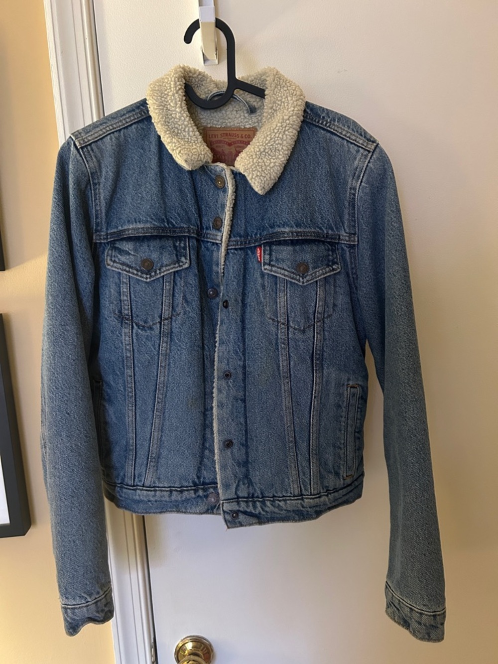 Levi's Light Blue Denim Jacket with Cream Sherpa Collar